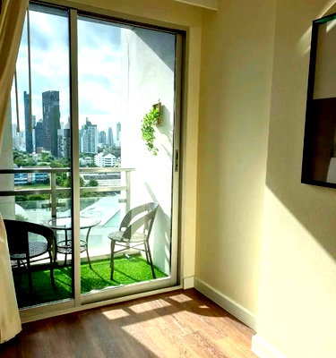 Condos for rent : LTHC15013 - Modern Condo Prime Location for Rent Ekkamai | City Lifestyle Best Value | Near BTS Ekkamai | 52,000 THB 