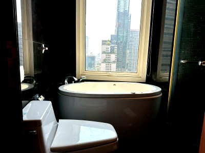 Condos for rent : LTH15024 - Spacious Condo High Floor for Rent Chong Nonsi | City Lifestyle Best Value | Near BTS Chong Nonsi | 65,000 THB