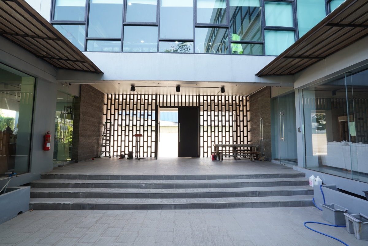 รูป ขายที่ดิน พร้อมอาคารพาณิชย์ 4 ชั้น และ 1 ชั้น ทำเลทอง ติดถนนเสรีไทย 90M - รูปที่ 14/31