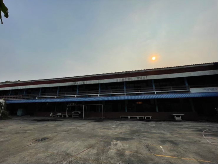 รูป ที่โรงเรียน พื้นที่ 3ไร่ 1งาน 22ตารางวา (1,322ตรว.) ขาย 250,000บาท/ตรว. ราคา 330,500,000บาท - รูปที่ 3/18