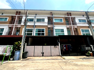 ทาวน์โฮม กรุงเทพมหานคร : ทาวน์โฮม 3 ชั้น วิลเลตซิตี้ พัฒนาการ 38 Villette City Pattanakarn 38 ราคาเหมาะลงทุน 