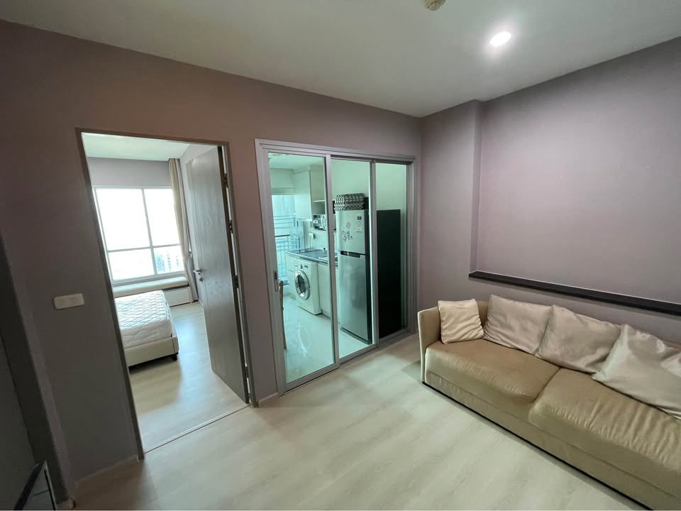 รูป Life Ratchadapisek - 1 ห้องนอน / 5 นาทีถึง MRT  ติดต่อได้ 24 ชม.ครับ Line:nonon , โทร 0890019933 - รูปที่ 1/9