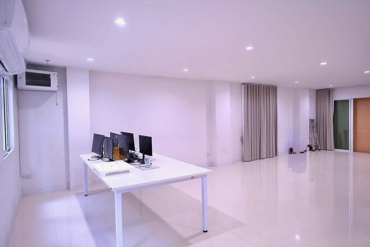 picture code : H182 Ratchayothin Home Office - 10/51