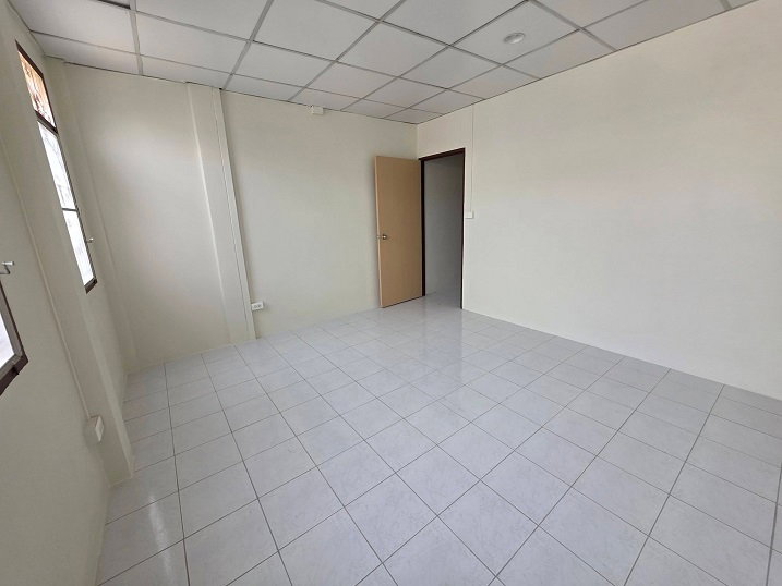 รูป 🏡✨ ทาวน์เฮาส์ทำเลดี “ซอยสามัคคี 19” — เข้าอยู่ได้ คุ้มเกินราคา! ห่างปากซอยเพียง 150 เมตร) - รูปที่ 10/16