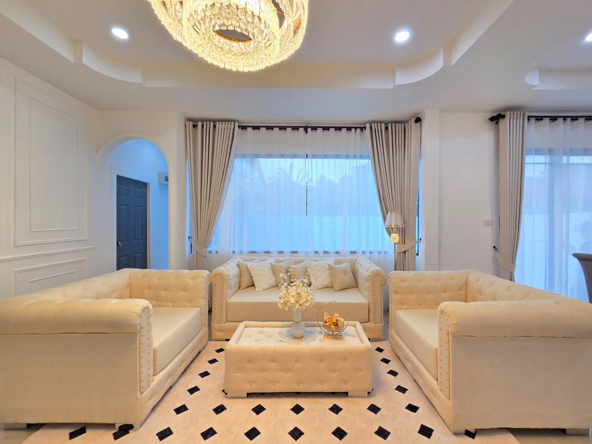 รูป บ้านพูลวิลล่าหัวมุมในโครงการเงียบสงบ ทรงโมเดิร์น ตกแต่งภายในหรูพร้อมเข้าอยู่ ทำเลชัยพรวิถึพัทยา - รูปที่ 34/42