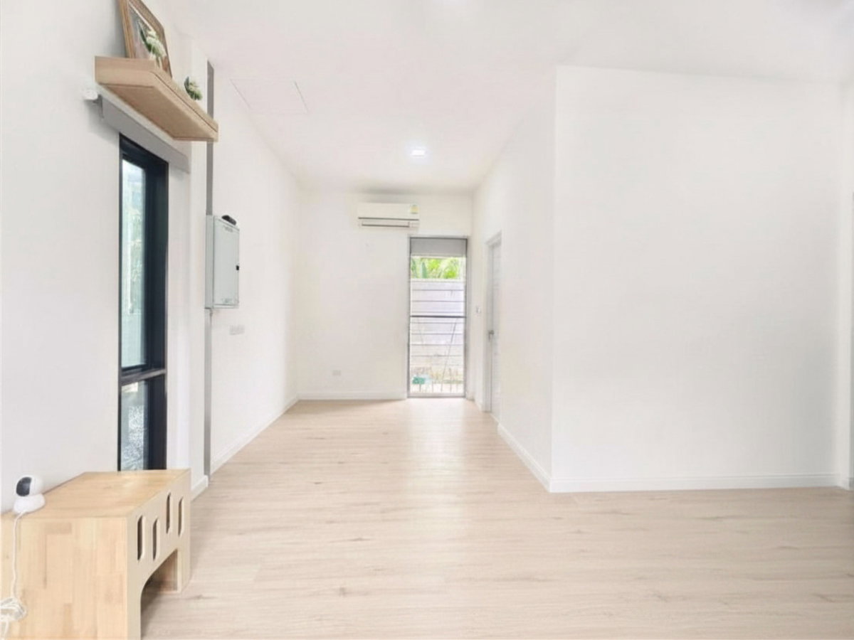 รูป ขาย บ้านเดี่ยว SCG Heim ราษฎร์พัฒนา(ซอยมิสทีน) ใกล้รถไฟฟ้า บ้านใหม่สร้างมา 4 ปี นอกโครงการ หน้าบ้านเป็นถนนคอนกรีต 188 ตร.ว. 3ห้องนอน 4ห้องน้ำ  - รูปที่ 23/33