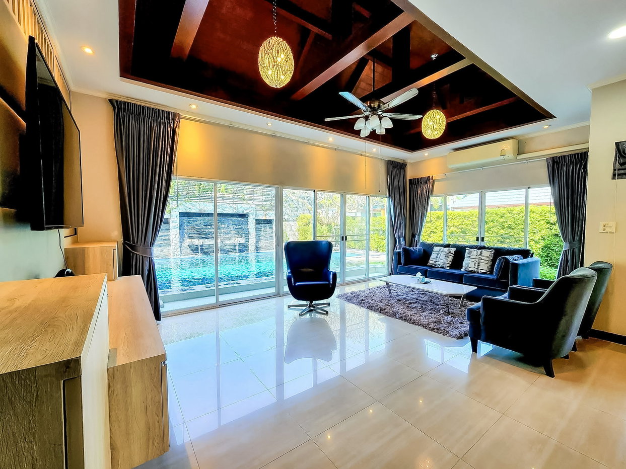 รูป East Pattaya Pool Villa for Sale 3 Bedroom Large Private Pool - รูปที่ 4/16
