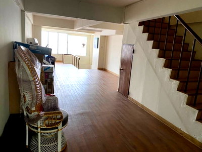 ทาวน์โฮม กรุงเทพมหานคร : ขายทาวน์โฮม ลาดพร้าว71 ออฟฟิศ พร้อมเฟอร์นิเจอร์ ทำเลดีอยู่ติดถนน พื้นที่ใช้สอย 280 ตารางเมตร 4 ชั้น 