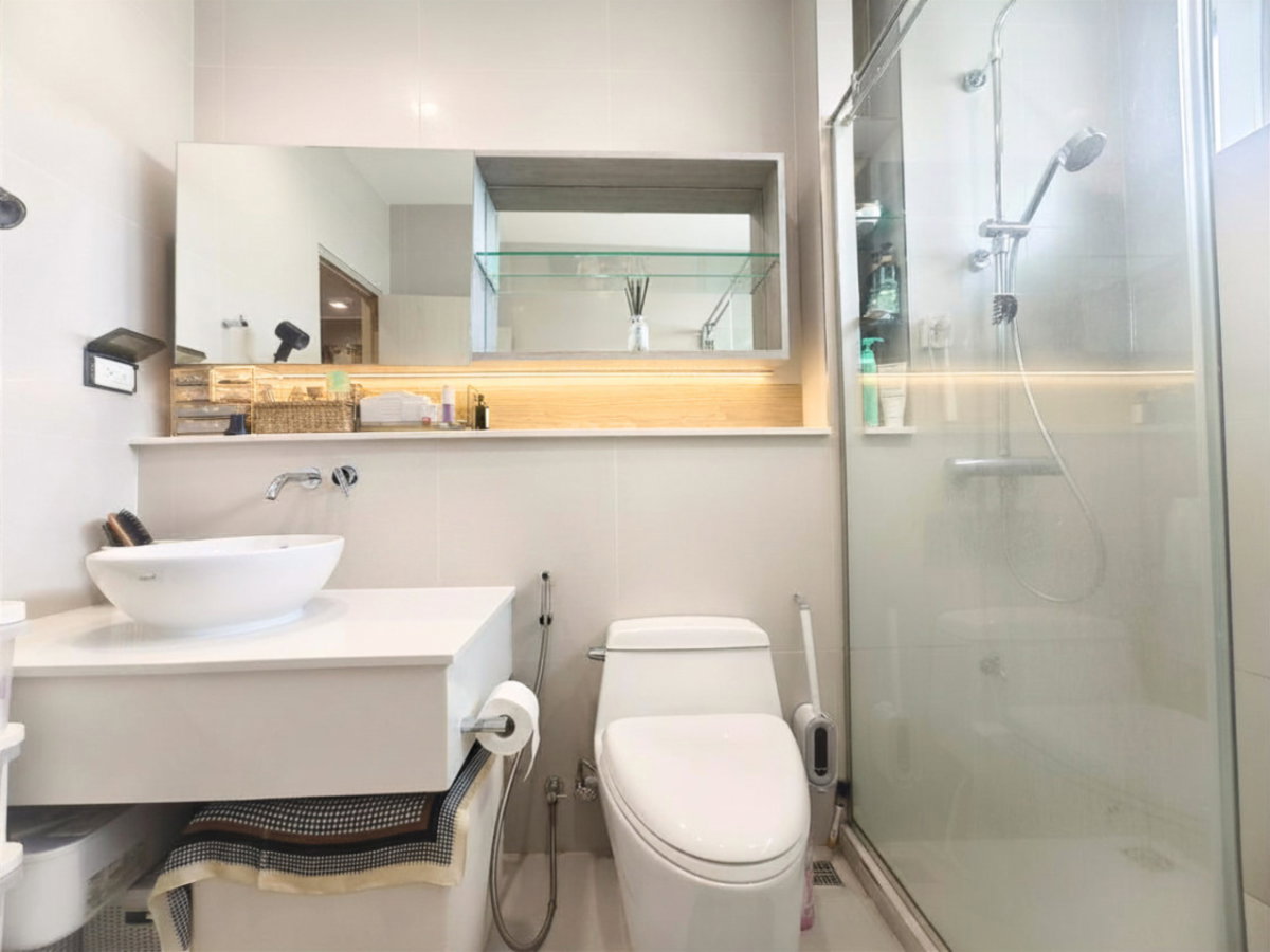 รูป ขาย บ้านเดี่ยว SCG Heim ราษฎร์พัฒนา(ซอยมิสทีน) ใกล้รถไฟฟ้า บ้านใหม่สร้างมา 4 ปี นอกโครงการ หน้าบ้านเป็นถนนคอนกรีต 188 ตร.ว. 3ห้องนอน 4ห้องน้ำ  - รูปที่ 18/33