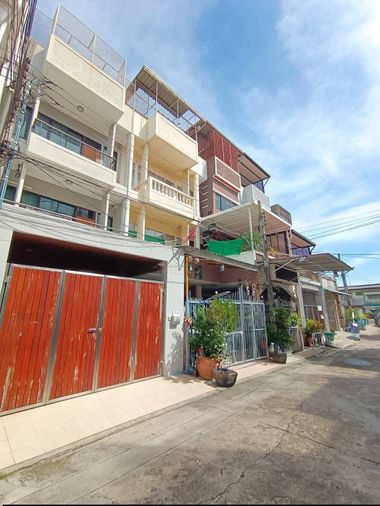 ขายทาวน์โฮม 5 ห้องนอน 270 ตร.ม. 25 ตร.ว. เขตบางพลัด