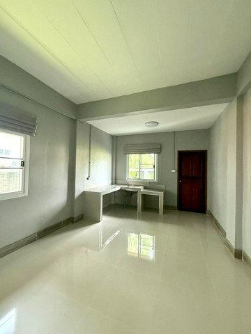 รูป HR3393FOR RENT] บ้านเดี่ยวรีโนเวทใหม่มือ 1 ทั้งหลัง – โกสุมรวมใจ 5 ทำเลเด่น: เพียง 350 เมตร ถึง Harrow International School | ใกล้สนามบินดอนเมือง - รูปที่ 27/43