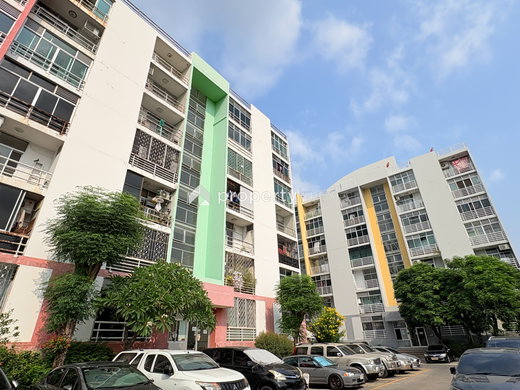 Project Living Place Ramkhamhaeng Picture - 1/15