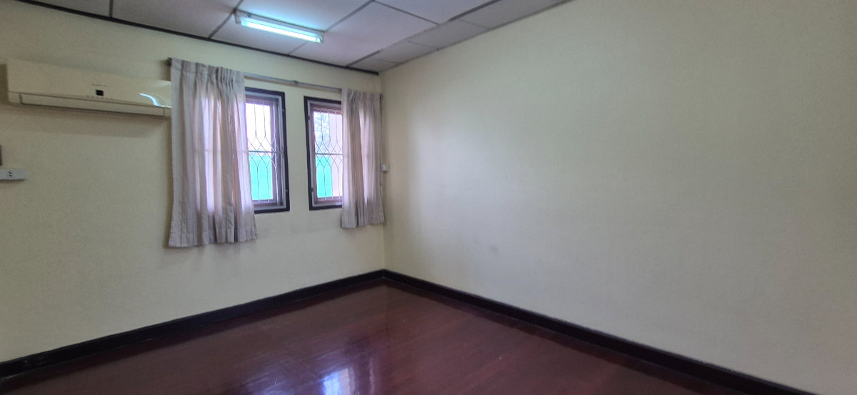 รูป ให้เช่าบ้านเปล่าพร้อมอยู่ - หมู่บ้านเมืองทอง 2 โครงการ 3 ซอยพัฒนาการ 53 ตรงกันข้ามกับซอยรร.เตรียมอุดมศึกษาพัฒนาการ - รูปที่ 19/22