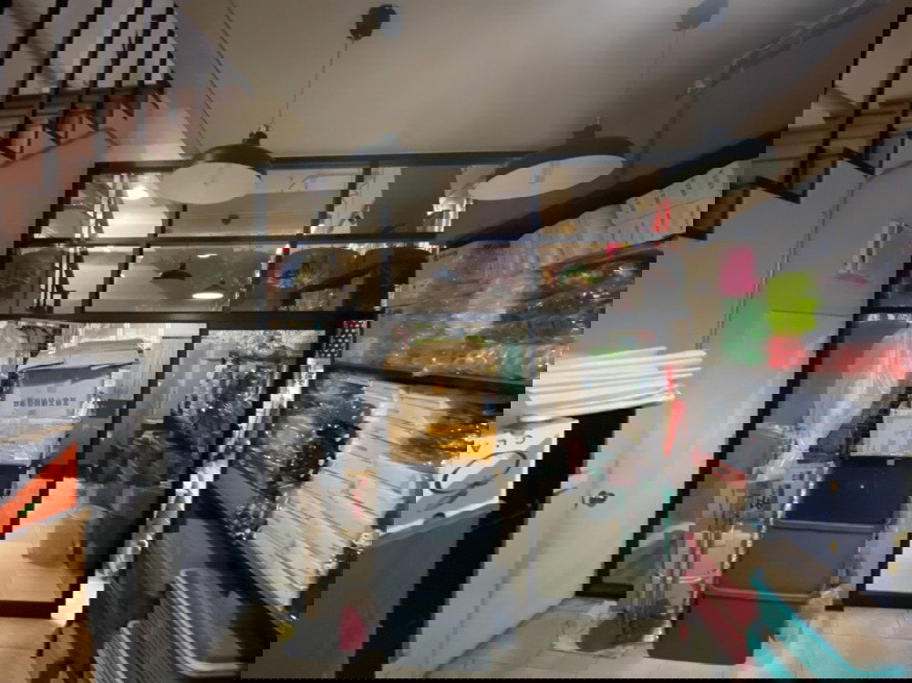 รูป ขายอาคารพาณิชย์ 5 ชั้น ประตูน้ำ (ขายพร้อมผู้เช่าน่าลงทุน) ใกล้แหล่งธุรกิจ (N.2066) - รูปที่ 6/9