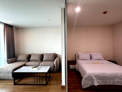 Condos for sale Maya Chiang Mai : The Nimmana condo for sale : mountain view, beautiful unit, the price is so cheap Tel . 0955752068(chompoo)