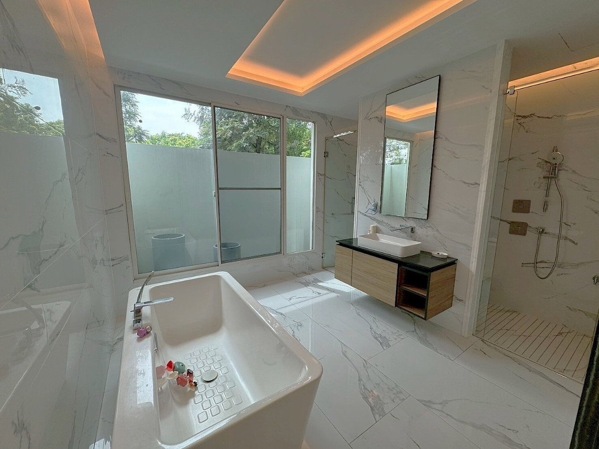 รูป บ้านหรูพร้อมสระว่ายน้ำส่วนตัว เอกมัย-รามอินทรา ** NO CO-AGENT ** - รูปที่ 17/44