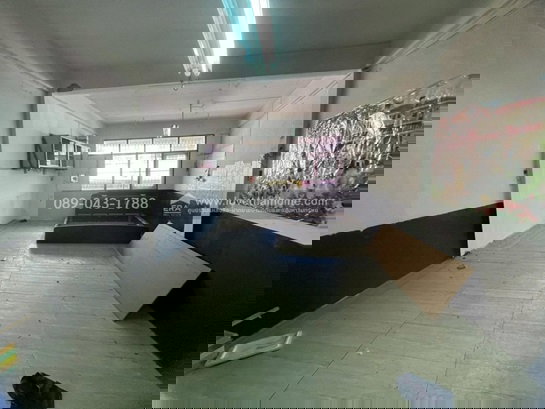 รูป ขายตึกแถว 4.5 ชั้น ถ.จันทน์43 แยก21 พื้นที่ 13.6 ตรว. ขาย 4.5 ล้านบาท ทำเลทอง เจริญราษฎร์/สาธุประดิษฐ์ ใกล้ BTS สุรศักดิ์ เพียง 2.8 กม. - รูปที่ 2/10