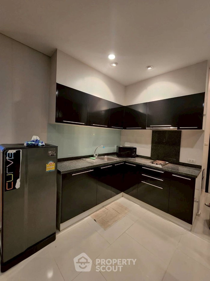 รูป คอนโด สตูดิโอ ที่ วิลล่า สาทร ใกล้ BTS กรุงธนบุรี (ID 2813282) - รูปที่ 6/8