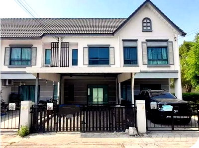 Townhouses for sale Assumption University Bang Na Campus : FOR SALE  TOWNHOUSE PROPERTY  2128000 BAHT.