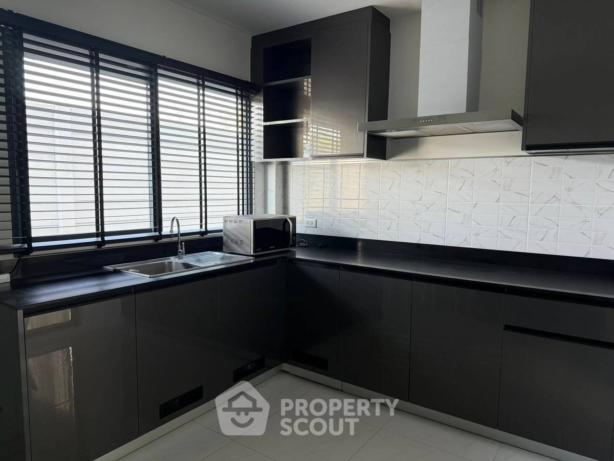 รูป บ้าน 4-ห้องนอน ที่ เดอะ ซิตี้ บางนา ใน บางแก้ว (ID 2813264) - รูปที่ 6/24