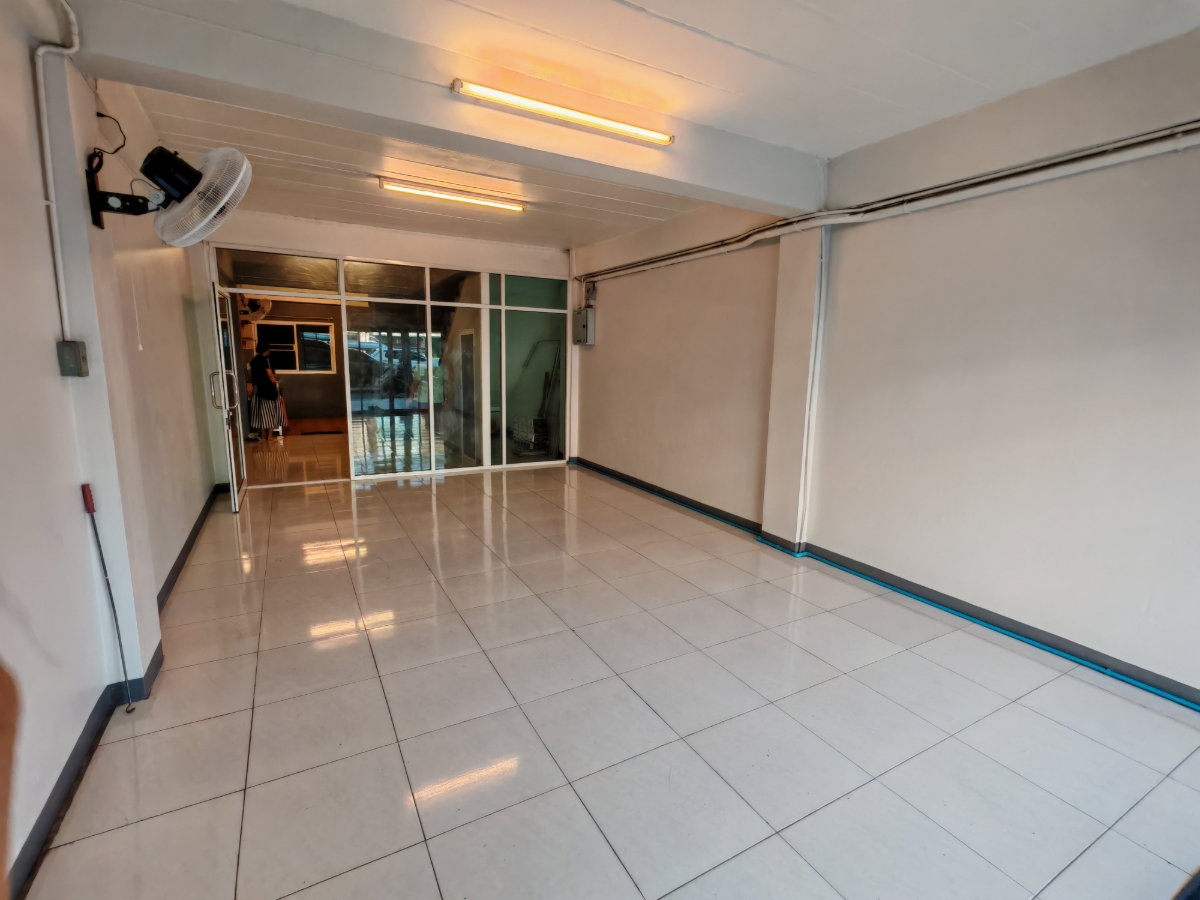 รูป 📌วิวสะพานพระราม3 เอเชียทีค ติดถนนใหญ่ เช่าตึกแถว  เจริญนคร 62 ใกล้สี่แยกบุคคโล📌 - รูปที่ 2/28