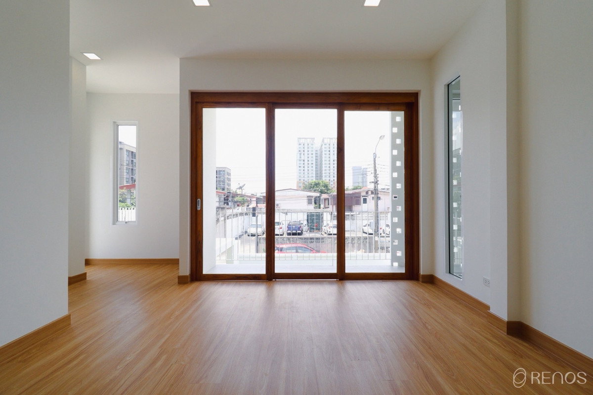 รูป R161 🏡✨ บ้านเดี่ยวรีโนเวท พระราม 9 ซอย 43 ทำเลดี ใกล้ The Nine ✨🏡 พร้อมอยู้ ราคา 17.5 ล้านบาท - รูปที่ 4/11