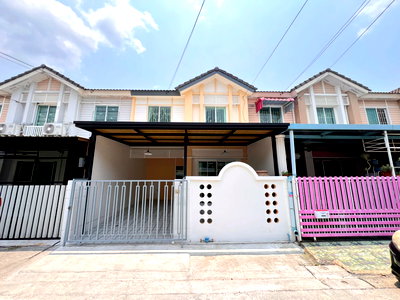 ทาวน์โฮม กรุงเทพมหานคร : ทาวน์เฮ้าส์ 2ชั้น ทำเลดี ใกล้รถไฟฟ้าสายสีส้ม หมู่บ้าน พฤกษาวิลล์ 50/1 รามคำแหง–ซอยมิสทีน ถนนราษฎร์พัฒนา เขตสะพานสูง เฟอร์ฯพร้อมอยู่