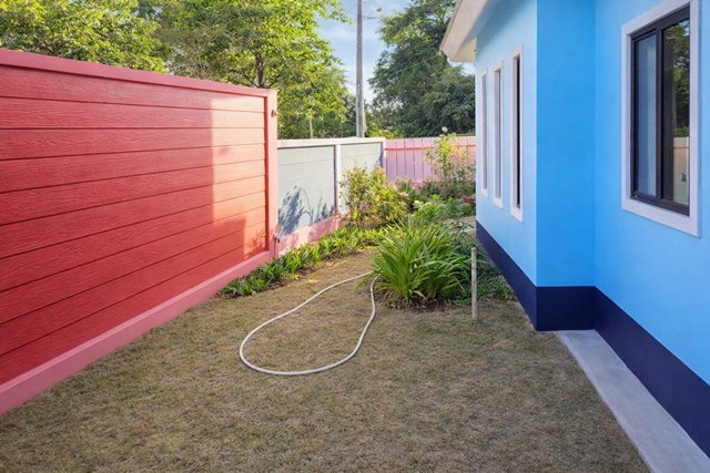 รูป ต่อเติมหลังคาโรงจอดรถให้เช่าบ้านเดี่ยว 2นอน ศรีมหาโพธิ 1น้ำ 304 อบต.ท่าตูม 950ม. 49 ตร.ว. 180ตร.ม. - รูปที่ 6/8