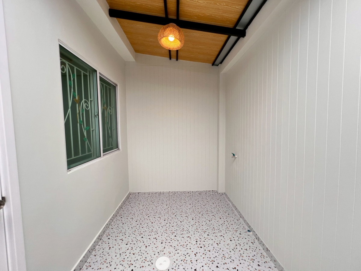 รูป ทาวน์เฮ้าส์ 2ชั้น ทำเลดี ใกล้รถไฟฟ้าสายสีส้ม หมู่บ้าน พฤกษาวิลล์ 50/1 รามคำแหง–ซอยมิสทีน ถนนราษฎร์พัฒนา เขตสะพานสูง เฟอร์ฯพร้อมอยู่ - รูปที่ 8/29