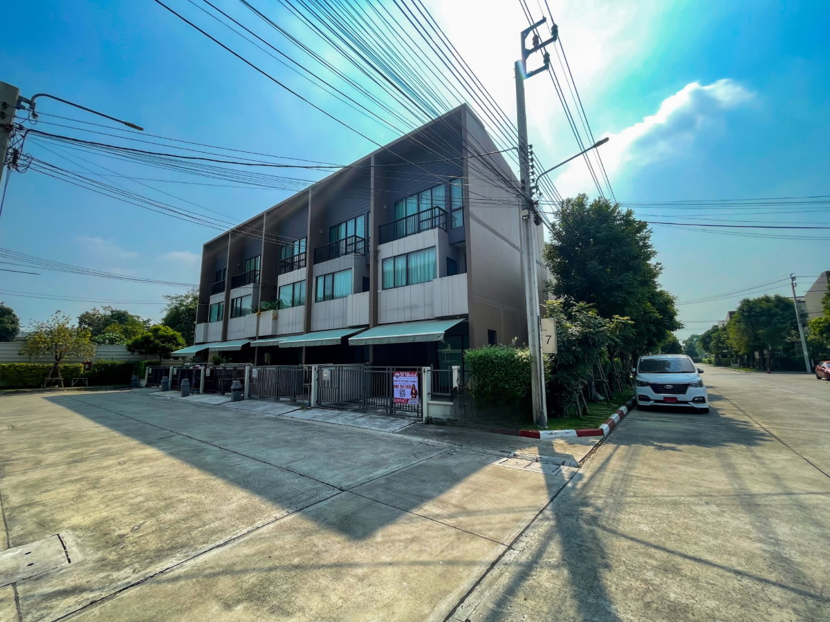 รูป โครงการบ้านกลางเมือง ลาดพร้าว-เสรีไทย หลังริม | 25.6 ตร.ว. | 152 ตร.ม. - รูปที่ 3/37