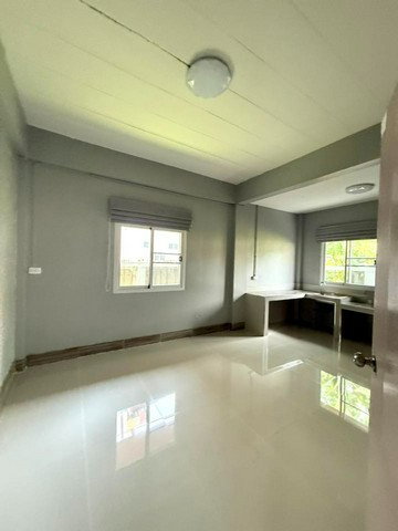 รูป HR3393FOR RENT] บ้านเดี่ยวรีโนเวทใหม่มือ 1 ทั้งหลัง – โกสุมรวมใจ 5 ทำเลเด่น: เพียง 350 เมตร ถึง Harrow International School | ใกล้สนามบินดอนเมือง - รูปที่ 23/43