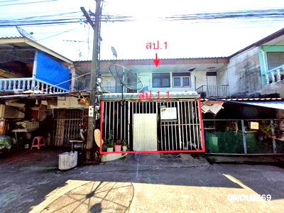 Townhouses for sale Bangkok : TOWN HOUSE 14 Sq.w. Lat Phrao Bangkok for 1.5M