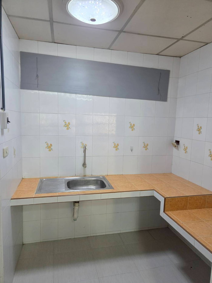 รูป ให้เช่าทาวน์เฮ้าส์ 2 ชั้น ซอยประเสริฐมนูกิจ 27 ( ซอยเดียวกับนวมินทร์ซิตี้อเวนิว )  ใกล้bts สายสีเขียวและสีชมพู - รูปที่ 5/6