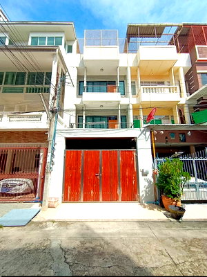 ทาวน์โฮม ม.สวนดุสิต : ทาวน์โฮม 3.5 ชั้น หมู่บ้านพระปิ่น 1 ซ.บรมราชชนนี 4