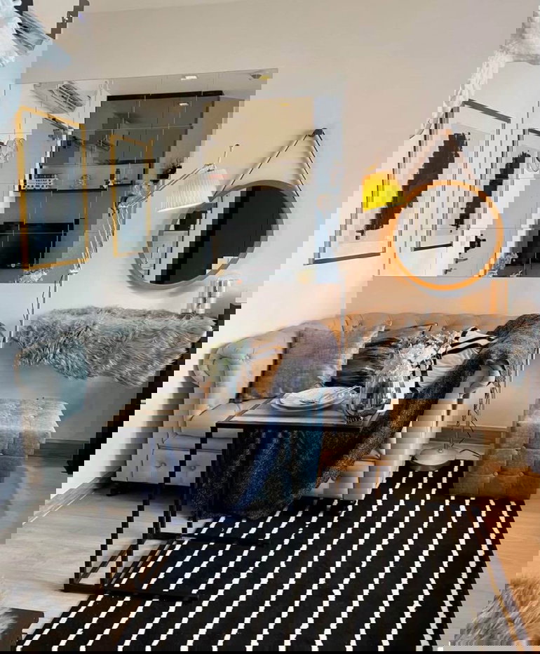 picture IDEO Mobi               Sathorn  - 2/8