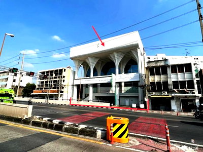 สำนักงาน กรุงเทพมหานคร : อาคารที่ทำการสาขา 365 ตร.วา อาคารปิดทำการ สาขาบางซื่อ เขตบางซื่อ กรุงเทพมหานคร 150M