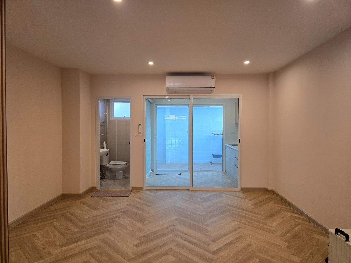 รูป ให้เช่าทาวน์โฮมใหม่กริ๊บ! ฟังก์ชันครบ หมู่บ้านศุภาลัย พรีโม่ รังสิต คลอง 2 ใกล้ฟิวเจอร์พาร์ค 🏡✨ - รูปที่ 10/22