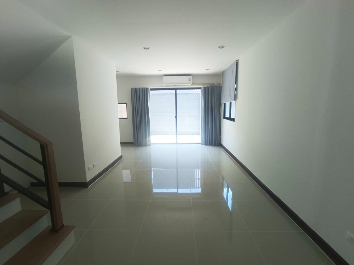 รูป 🏡 ทาวน์โฮมหลังใหญ่ รัตนาธิเบศร์–ราชพฤกษ์ รีโนเวทใหม่ จอดรถ 2 คัน | เดอะ แกลเลอรี่ รัตนาธิเบศร์ - ราชพฤกษ์ - รูปที่ 4/11
