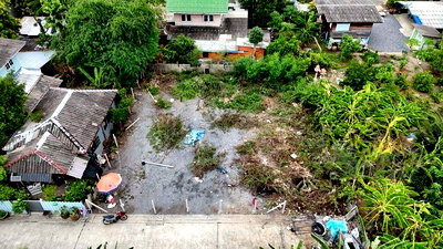 Land for sale Thanon Thep Rak : Land for sale, 97 square wah, on Khubon 25 Road, near Fashion Island (N.2039).