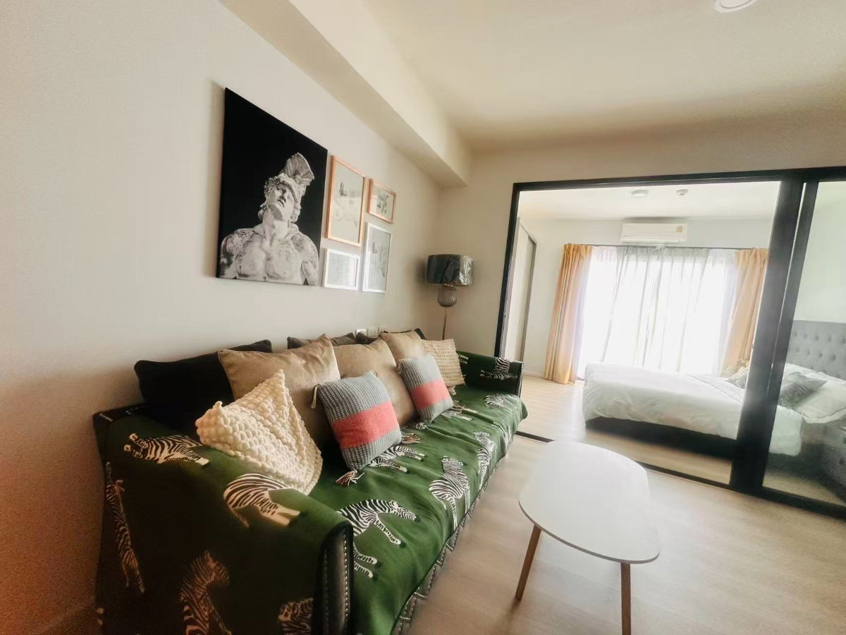 picture A Space Mega 1 | High-Floor Panoramic Unit with Golf Course View 16,000 THB / Month - 3/12
