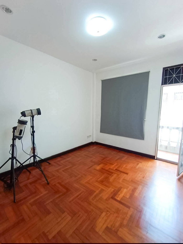 รูป ทาวน์โฮม 3.5 ชั้น หมู่บ้านพระปิ่น 1 ซ.บรมราชชนนี 4 - รูปที่ 18/20