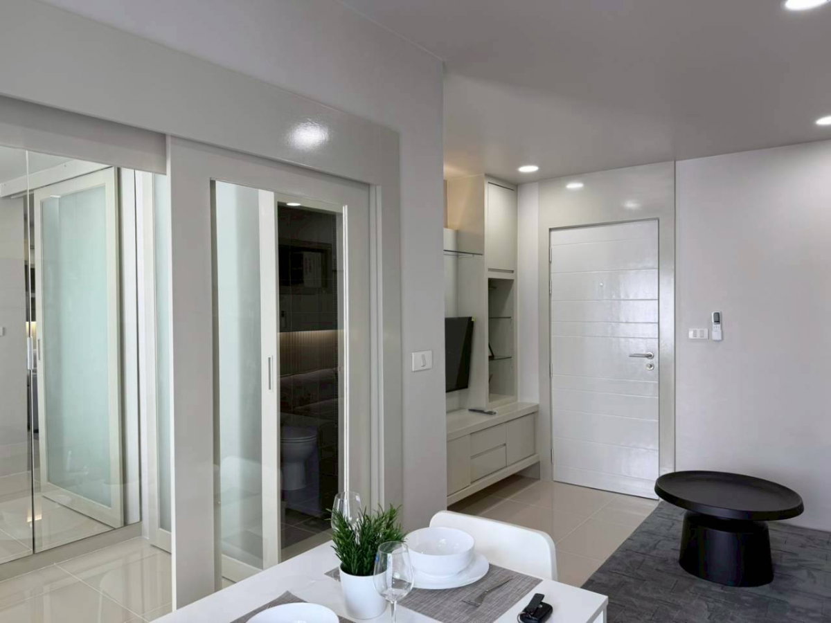 The Scene Condo For Sell WR-04414 - image 4