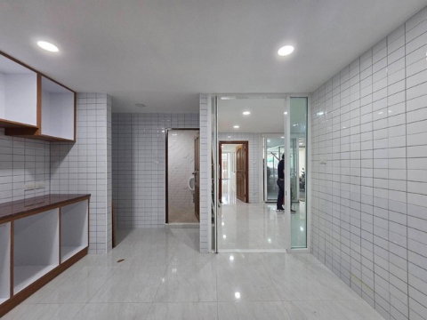 รูป ขายบ้านเดี่ยว 2 ชั้น 50 ตรว. รีโนเวทใหม่ รามอินทรา 46/1 (รามอินทรากม.8) ใกล้สถานีรถไฟฟ้าคู้บอนเพียง 800ม. และใกล้มอลล์ใหม่ กรุงเทพ - รูปที่ 7/8