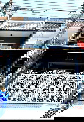 เช่าทาวน์โฮม กรุงเทพมหานคร : เช่า ทาวน์โฮม 2 ชั้น หมู่บ้านคลองจั่นวิลล่า 1 ซอยนวมินทร์ 32 พร้อมเข้าอยู่