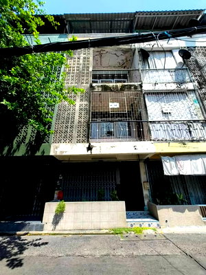 เช่าทาวน์โฮม เจ อเวนิว ทองหล่อ : HR3385ให้เช่าทาวน์โฮมทำเลทอง เอกมัย 30 (Ekkamai 30) – พื้นที่กว้าง ตอบโจทย์ชีวิตคนเมือง เชื่อมต่อทองหล่อ-เอกมัย เพียงไม่กี่นาที