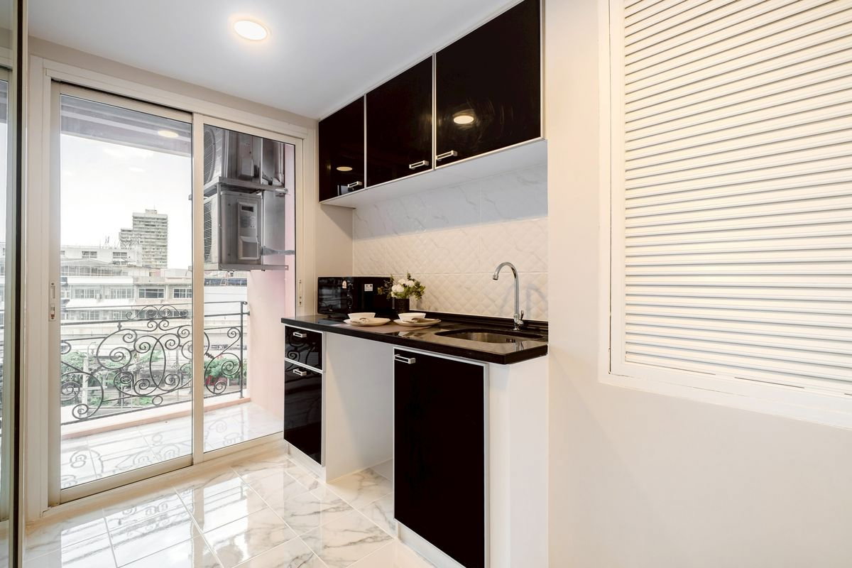 รูป S1016 🔥 📍ขายด่วน The Raffles Condo Ladprao  ใกล้ MRT ภาวนา เพียง 2.49 ล้านบาท - รูปที่ 6/10