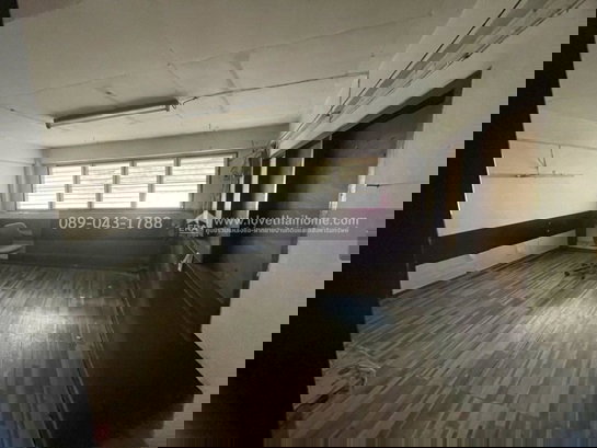 รูป ขายตึกแถว 4.5 ชั้น ถ.จันทน์43 แยก21 พื้นที่ 13.6 ตารางวา ขายเพียง 4.5 ล้านบาท ใกล้ BTS สุรศักดิ์ เพียง 2.8 กม.เท่านั้น  - รูปที่ 8/11