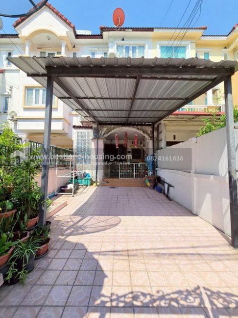 รูป ขายทาวน์โฮม​ 3 ชั้น Private villa โลเคชั่นดี  ราคาถูกที่สุดในย่าน - รูปที่ 2/10