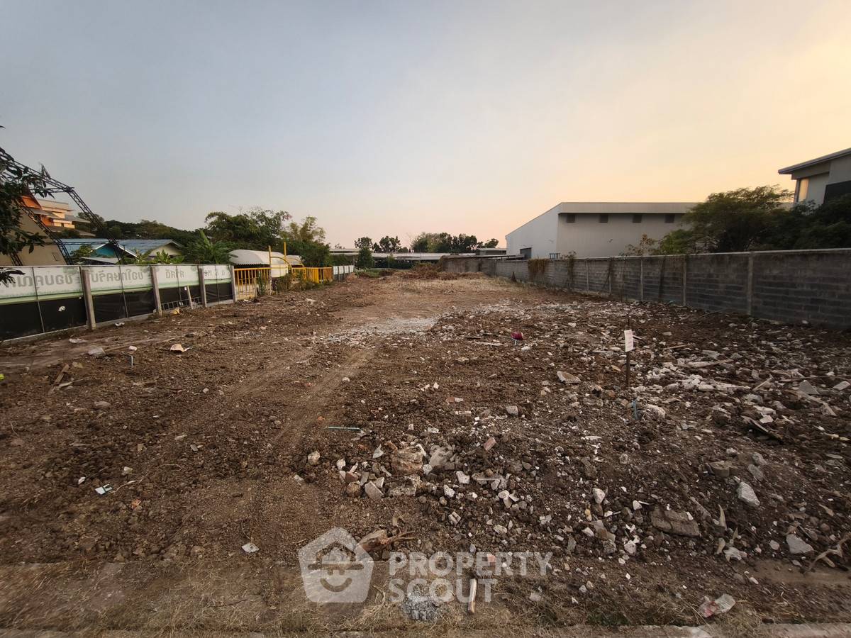 รูป ที่ดินสำหรับปล่อยขาย 1,200 ตารางเมตร แถว ใน ออเงิน (ID 2584701) - รูปที่ 1/4