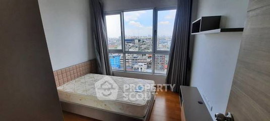 รูปภาพ 2-BR Condo at Hive Taksin near BTS Wongwian Yai (ID 435662)